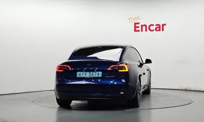Tesla Model 3 2022, 74009 км, за 18178.23 USD