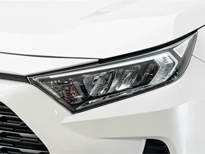 Toyota RAV4 2021, 15800 км, за 17681.1 USD