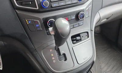 Hyundai Starex 2021, 70212 км, за 11661.24 USD - фото 9