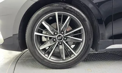 Hyundai Grandeur 2020, 95234 км, за 12703.59 USD