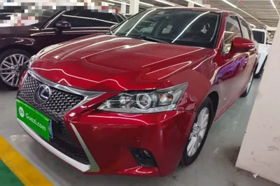 Lexus CT · 2014 год
